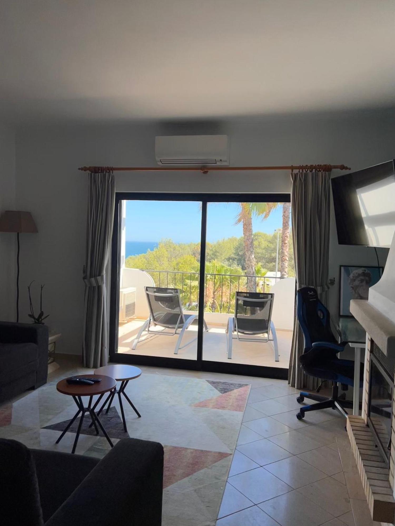 Апартаменты Luxury Modern T2 Ocean View - Free Parking - Pool Алвор Экстерьер фото